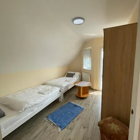 Siofok Apartman * 希欧福克